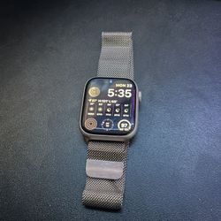 Apple Watch Series 8 