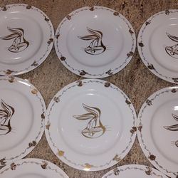 Eight Vintage Bugs Bunny Looney Tunes Dessert Plates