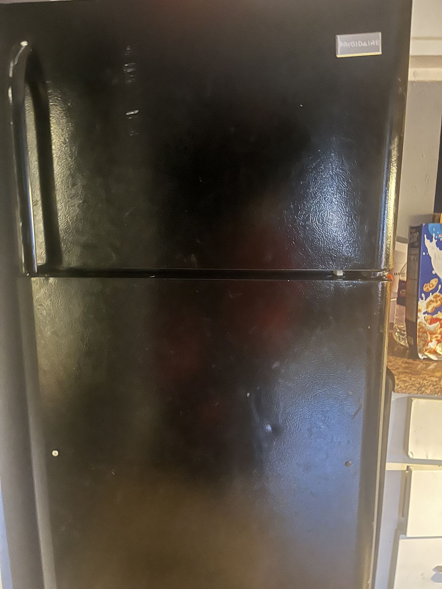 Refrigerator 