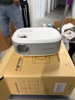 Indoor/outdoor mini projector