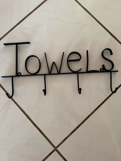 Black Metal Towel Wall Hook Rack