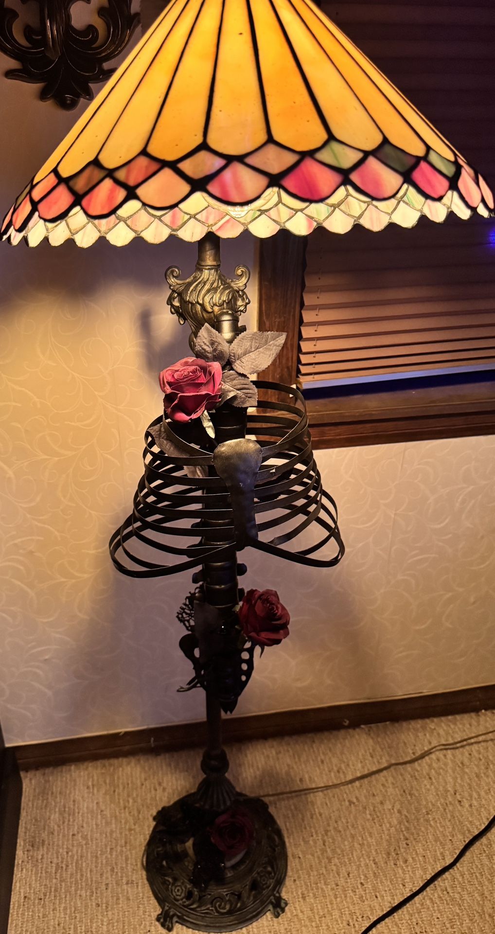 Vintage Dark Victorian Style METAL skeleton Glass Shade Rare Lamp
