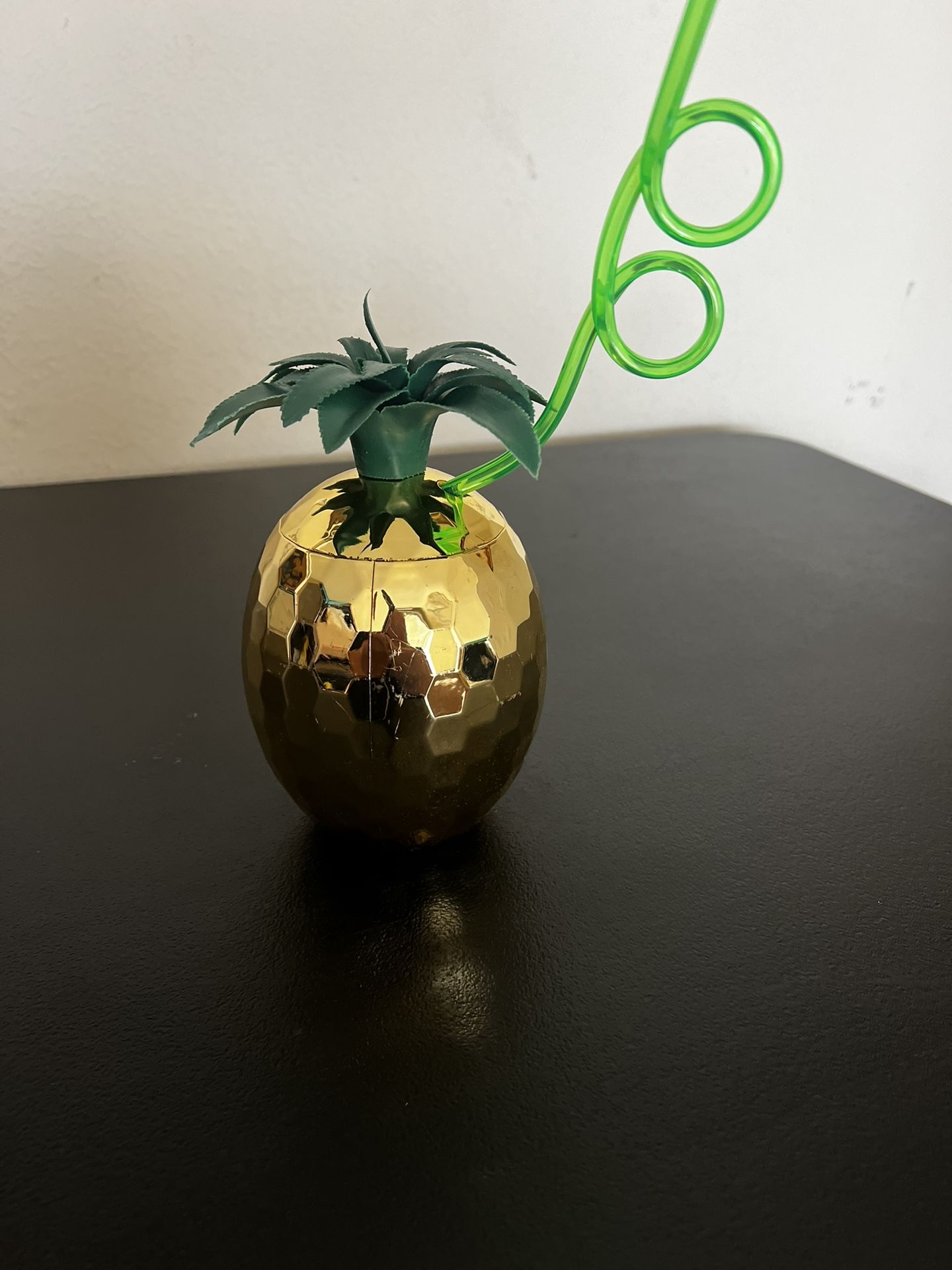 Shiny Gold Pineapple Cup