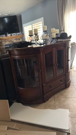 Kitchen buffet cabinet