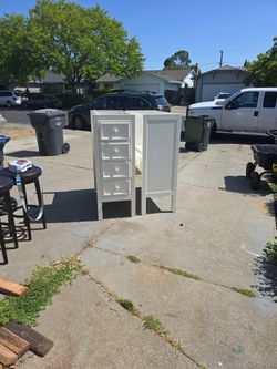 White Loft Twin Bed Whit Desk Underneath