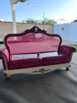 ANTIQUE CHINESE DECOR
