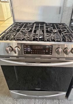 Frigidaire 5 Burner Gas Stove