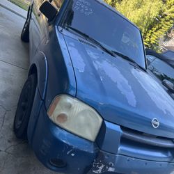 Nissan Frontier Truck 