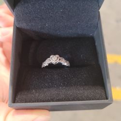 Promise Ring 4rm ZALES!! 10K WHITE GOLD