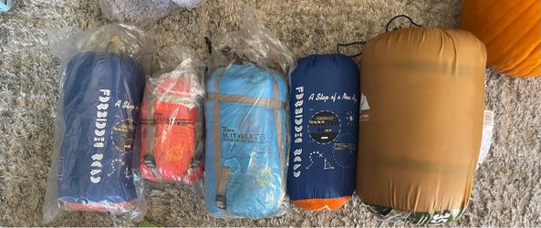 Camping/sleeping bags/outdoors