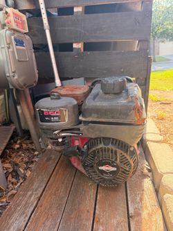 Briggs & Stratton 550 Series Engine
