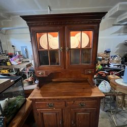 Link - Taylor Colonial Pine Buffet 