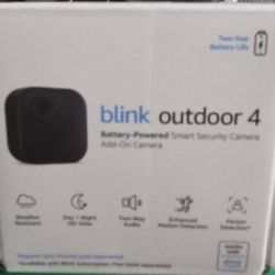Blink Outdoor 4 – Wireless smart security camera, 