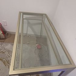 Gold Desk