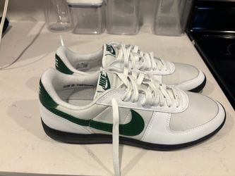 Nike Low-Top Sneakers White Green Size 13