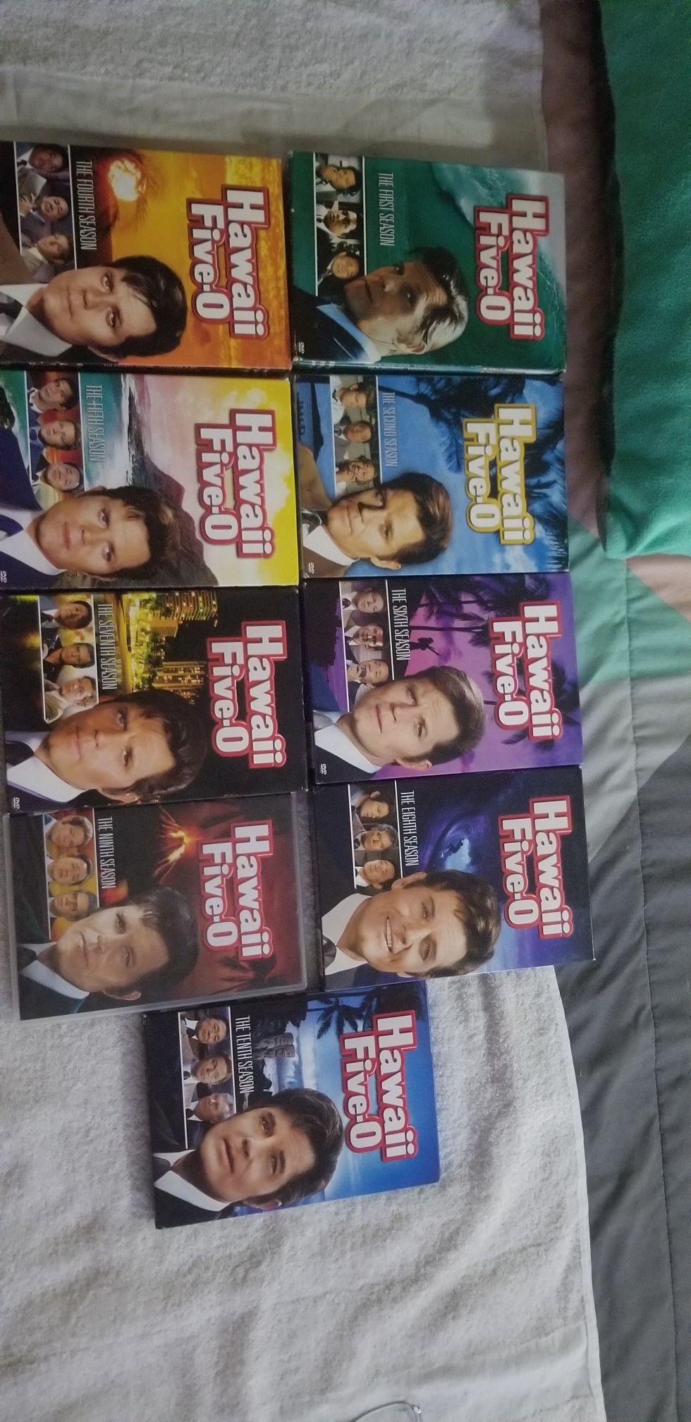 Hawaii five O series 1,2,4,5,6,7,8,9,10 missing only 3,11,12