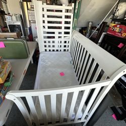 White Baby Crib With Newton Mattress 