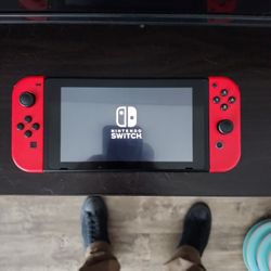 Nintendo Switch Red