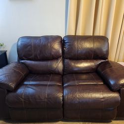 Loveseat power both reclining foot and headrest