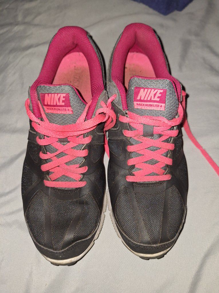 Nike Womens Max Run Lite 4 Black Pink Gray Running Shoes (554894-002) Size 8 $45