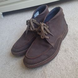 Clarks Vargo Apron chukka boot in dark brown leather 8US