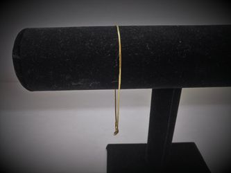 9" GOLD COLORED BRACELET