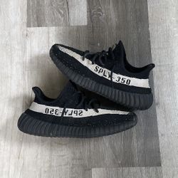 Yeezy 350 Oreo Size 9 