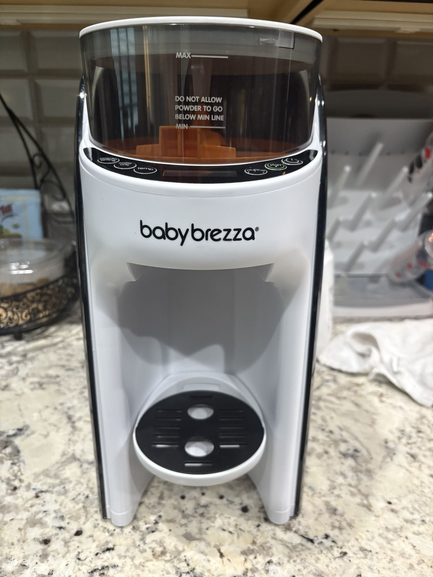 Baby Brezza formula Pro