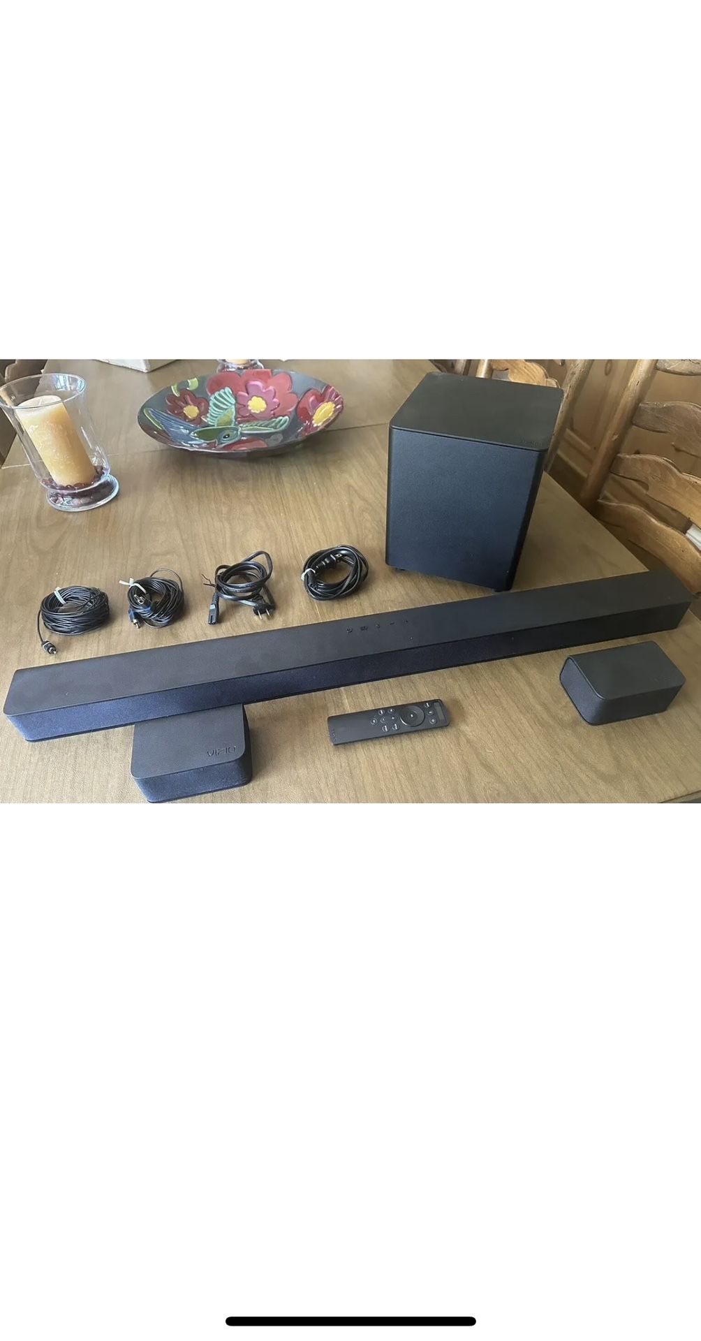 Vizio V51x-J6 V-Series 5.1 Home Theater Sound Bar with Dolby Audio and DTS