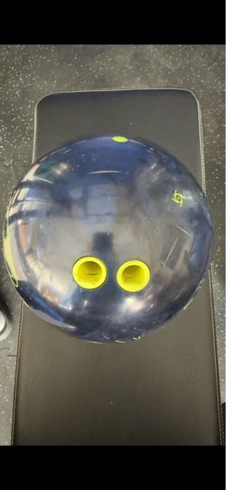 Storm Hyroad bowling ball