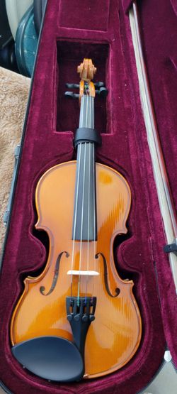 Violin with Bow and Case
