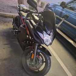 2016 Yamaha Fz6r $4000 Obo