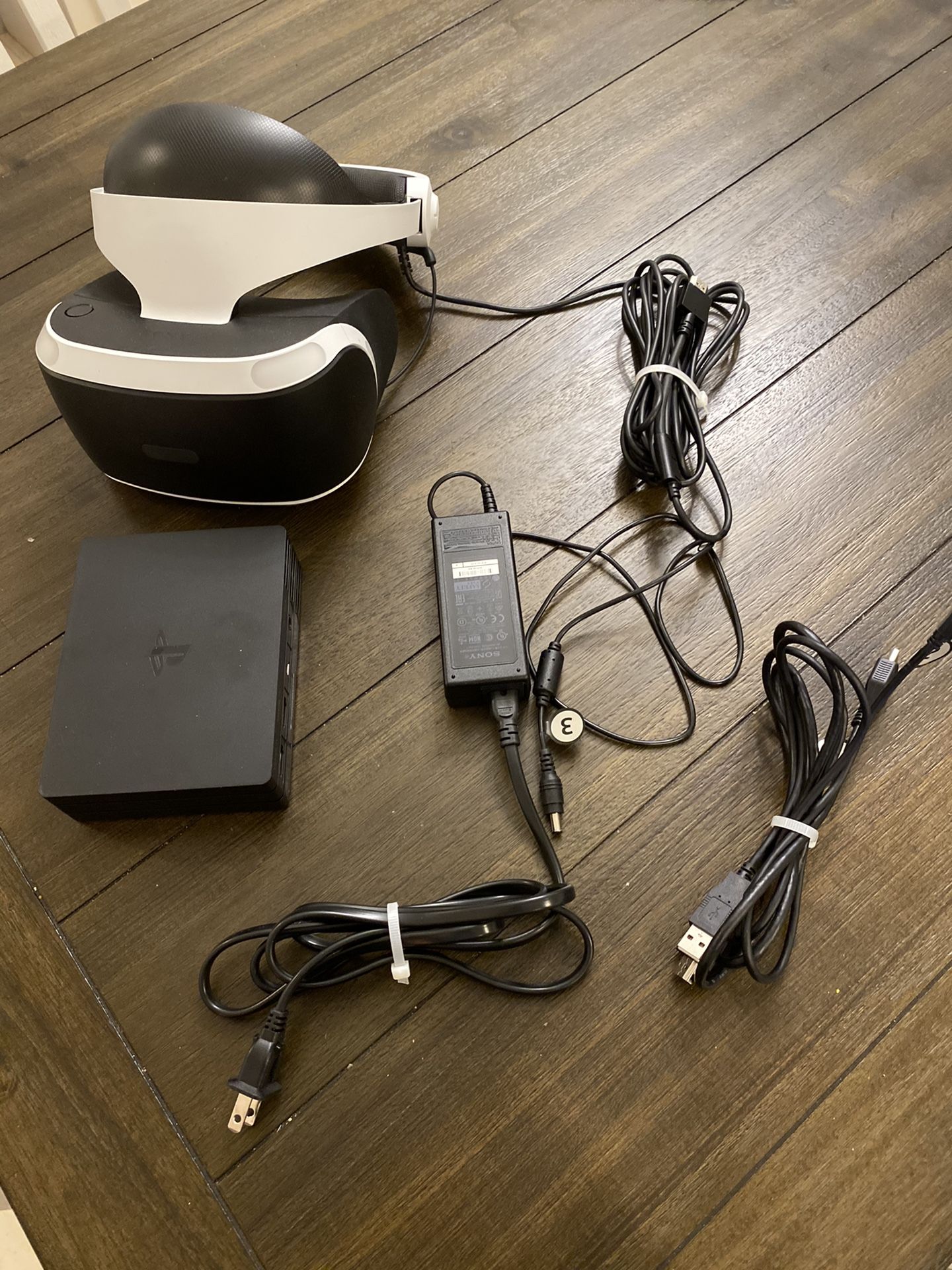 Psvr headset and cables