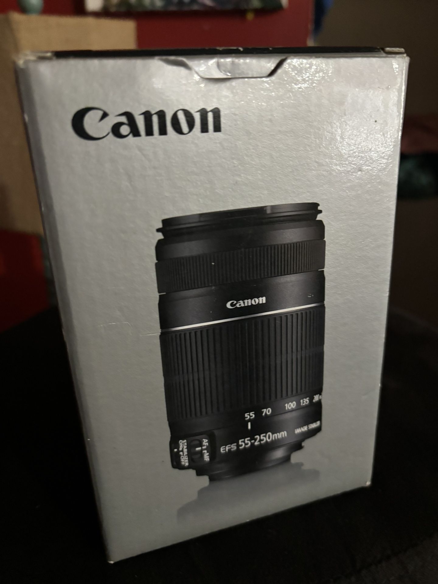 Canon EFS 55-250mm f/4.0-5.6