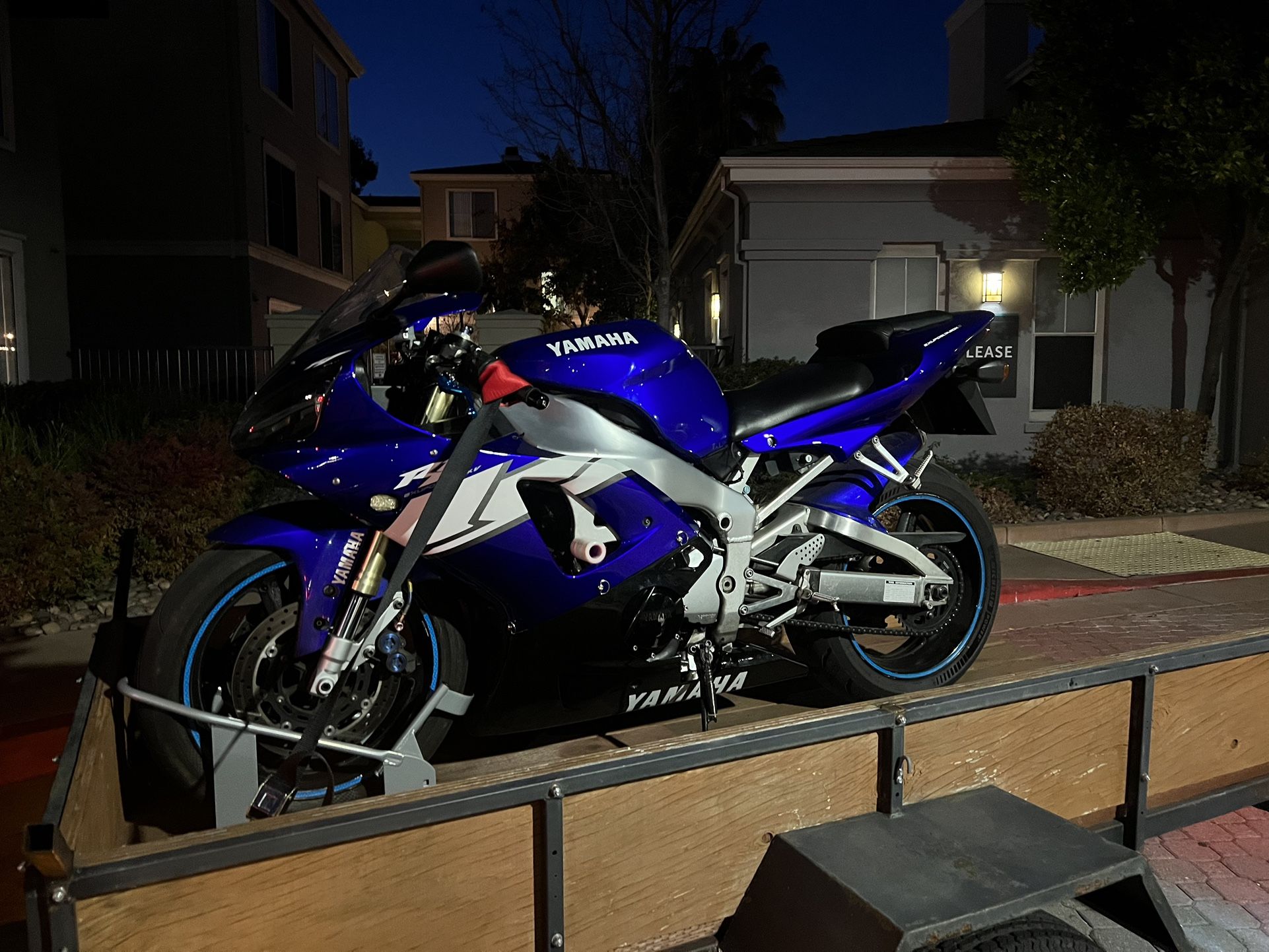 Motorcycle Trailer Or Hauler With A Ramp 