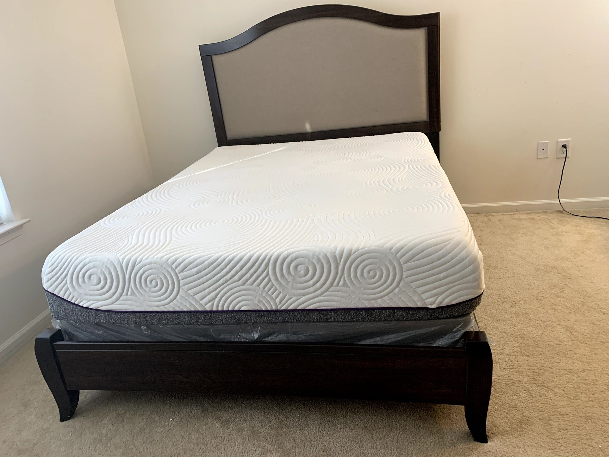 Queen bed Set (Bet frame, Box & Mattress)