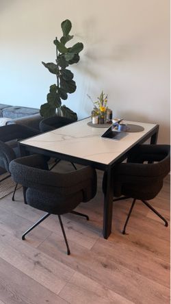 Rove Concept Mia dinning chairs Set of 4