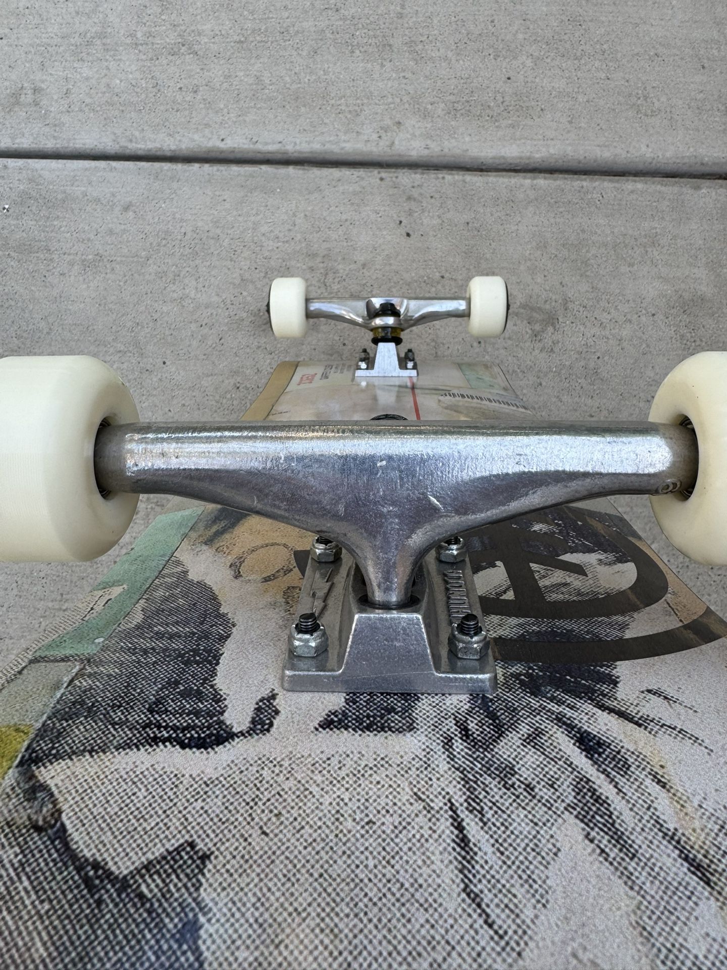 Element Skateboard (Size 8.25)