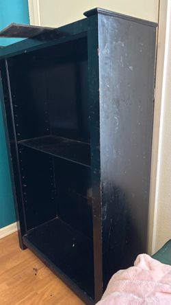 Used shelf and 40 in Tv