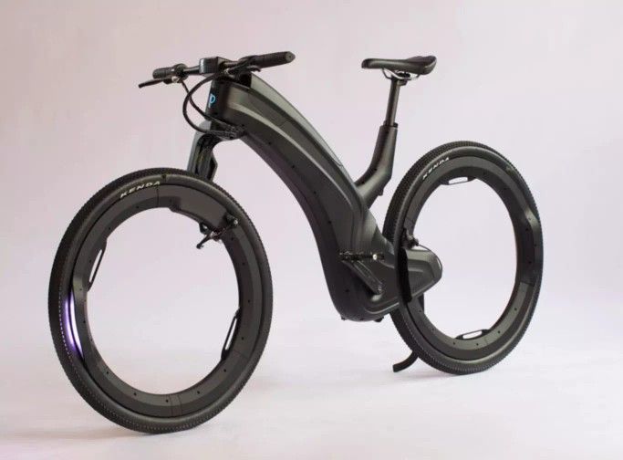 REEVO HUBLESS ELECTRIC E-BIKE with 2 Extra Batteries and 2 extra chargers