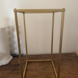 Golden Frames For Centerpieces 