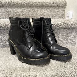 Dr. Martens Persephone Boots (size 10)