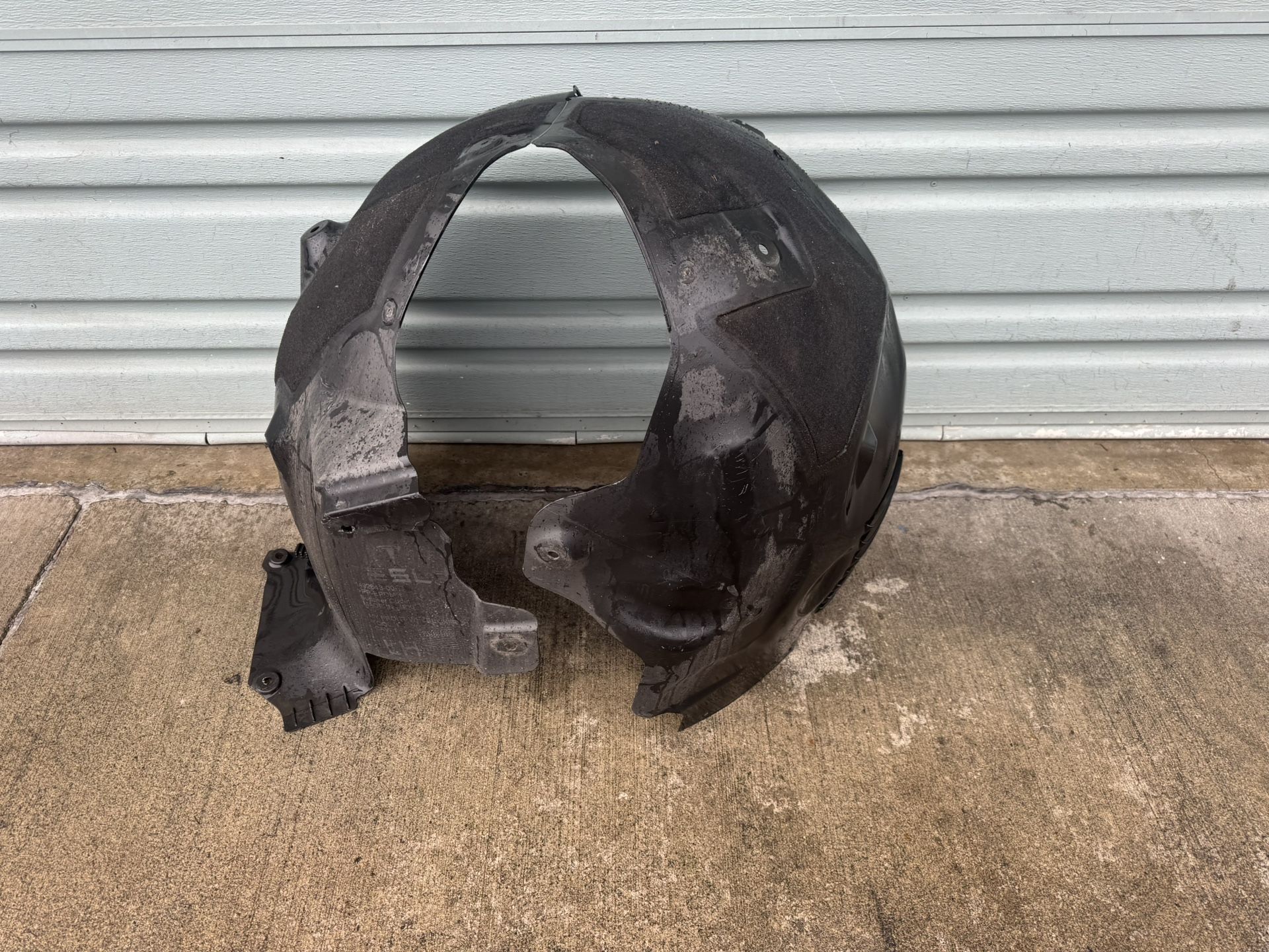 2020-2024 Tesla Model Y Front Left Driver Side Fender Liner