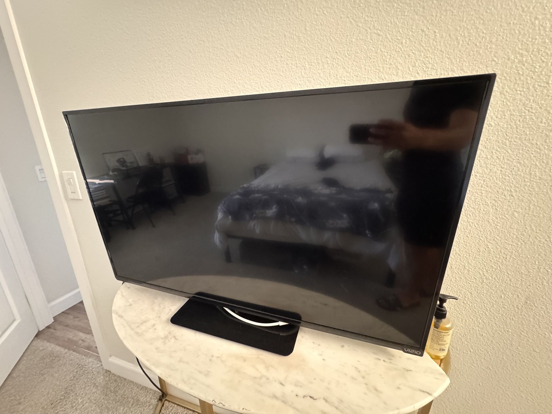 Old Tv 44inch