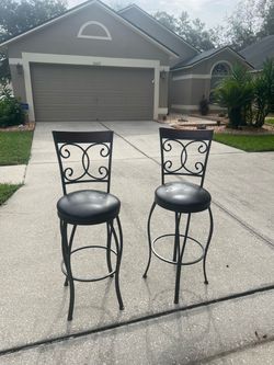 Set of 2 Swivel Bar Stools