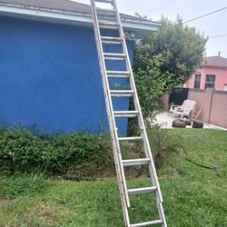 Escalera De Alumio 12x2 Pies De Altura