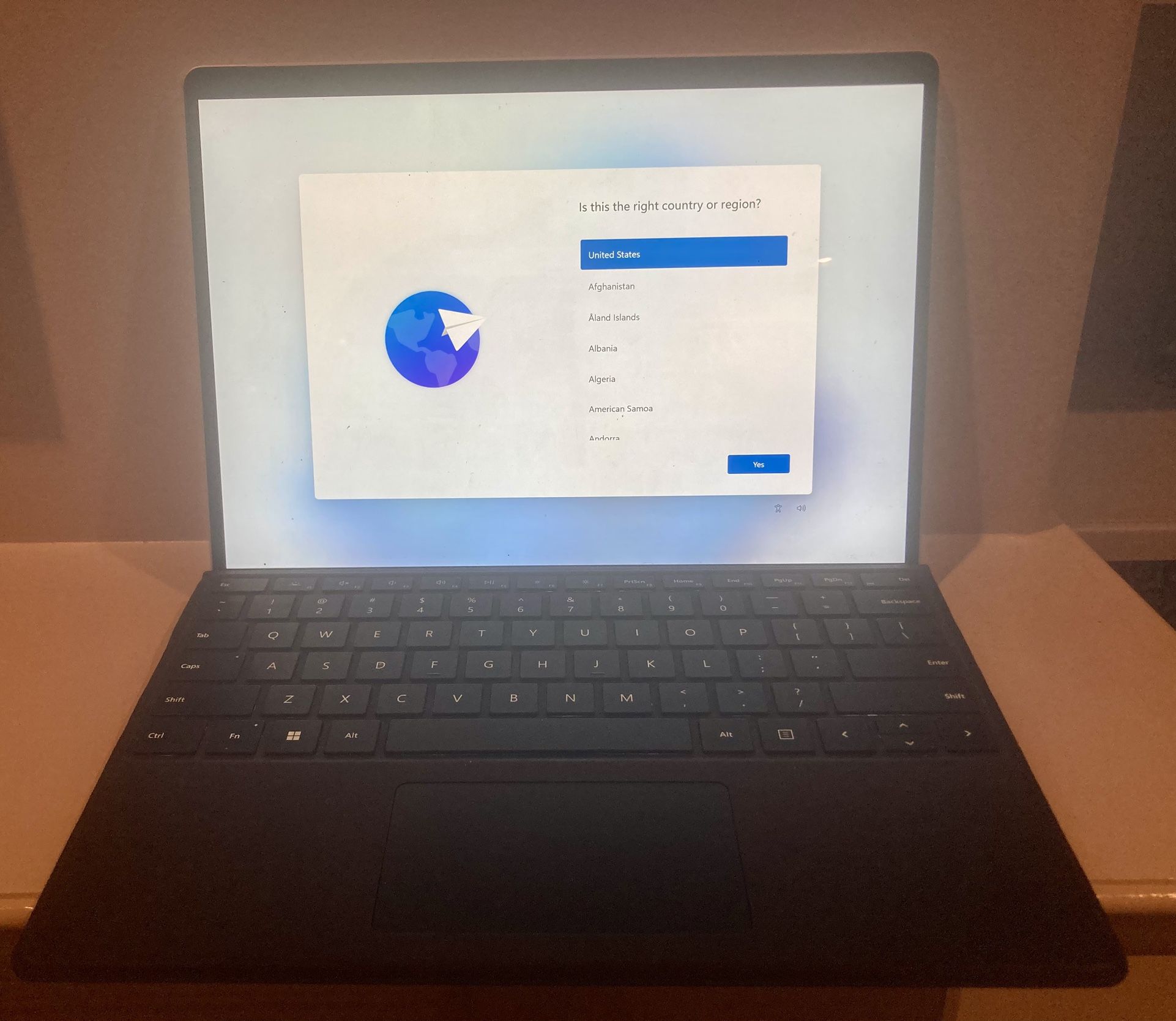 Microsoft Surface Pro 8 Laptop Computer 256 GB Model 1983 w/ Extras
