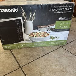 Panasonic 2.2 Cu Ft Microwave Oven 