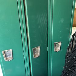 3 Door Locker  Steel