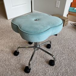 Adjustable Rolling Vanity Chair / Makeup Stool (Blue Velvet)
